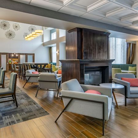 Hampton Inn & Suites Edmonton/West Екстериор снимка