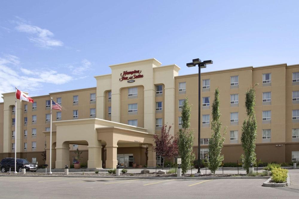 Hampton Inn & Suites Edmonton/West Екстериор снимка
