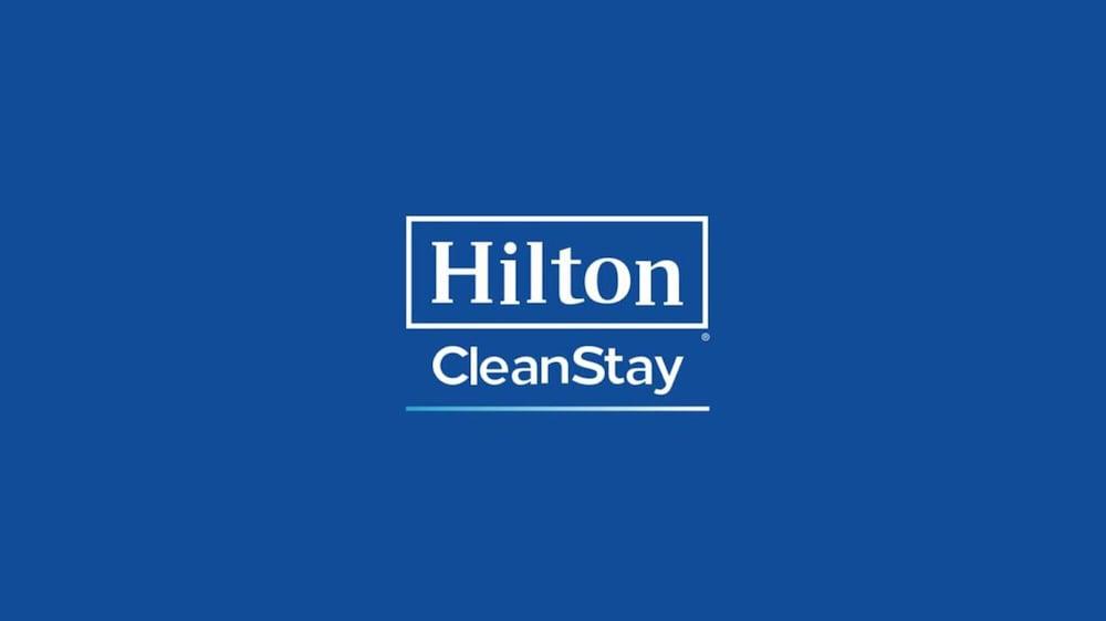 Hampton Inn & Suites Edmonton/West Екстериор снимка