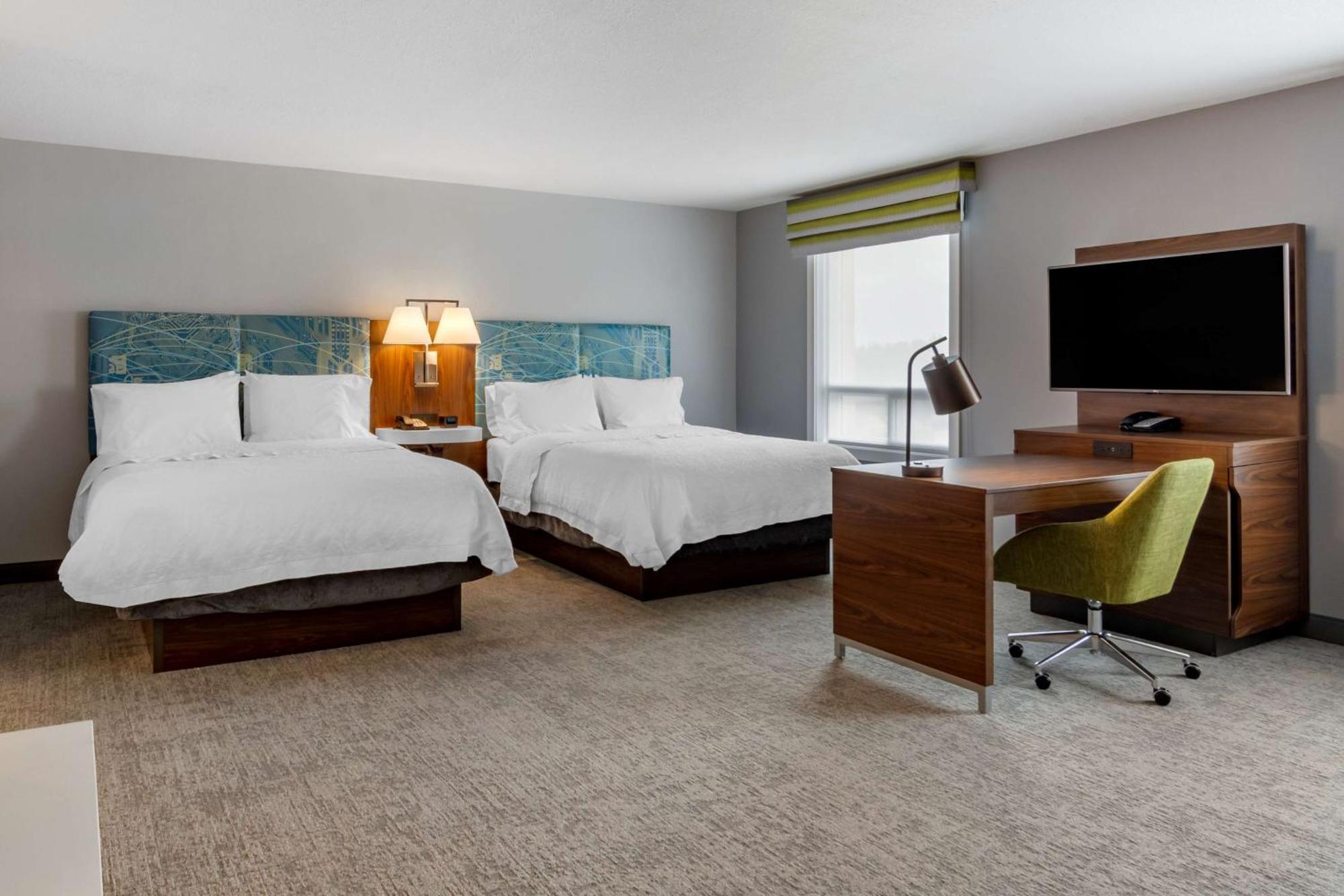 Hampton Inn & Suites Edmonton/West Екстериор снимка