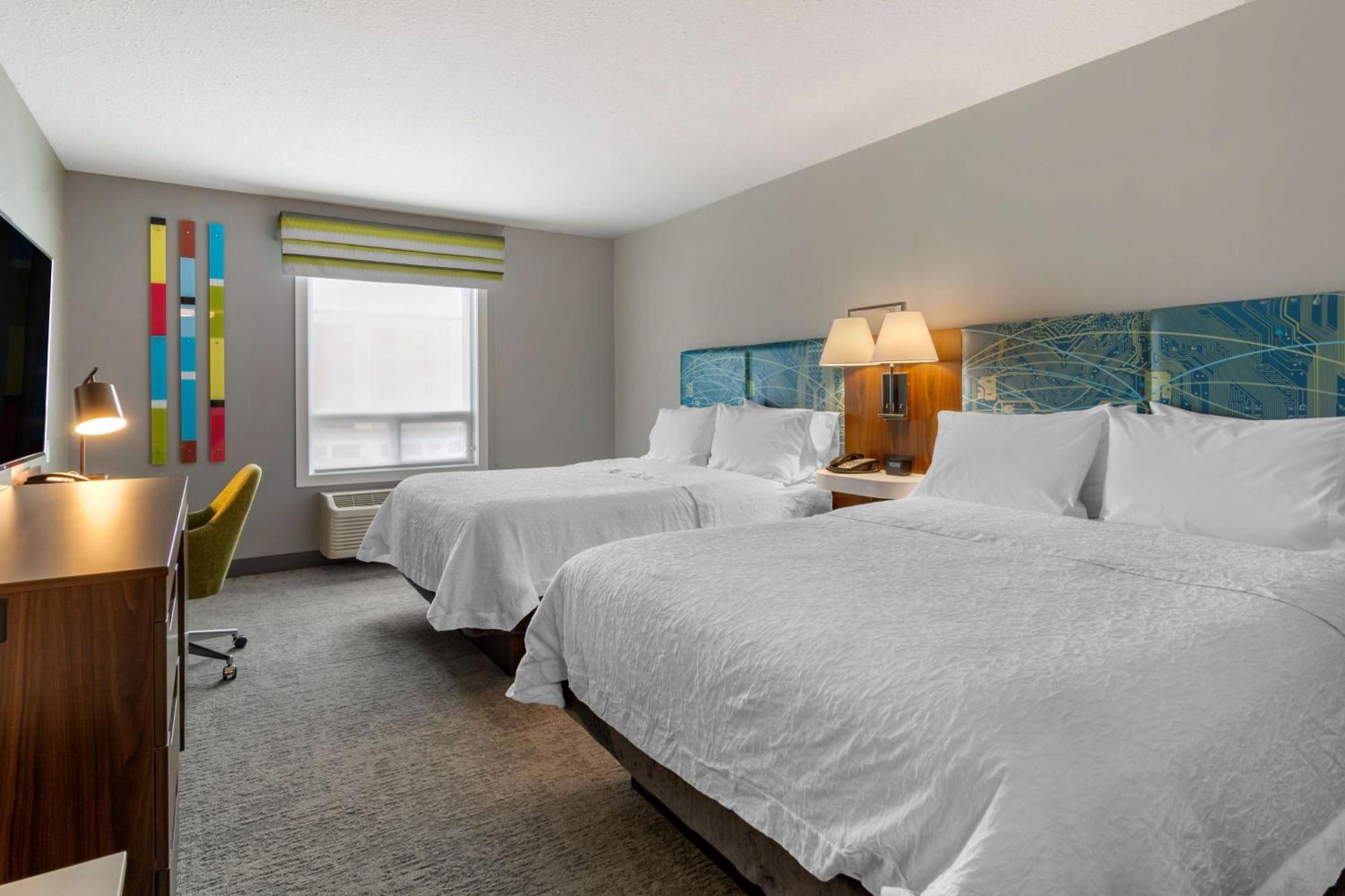 Hampton Inn & Suites Edmonton/West Екстериор снимка