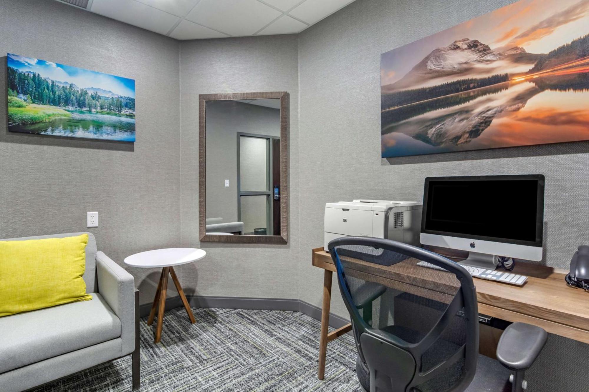 Hampton Inn & Suites Edmonton/West Екстериор снимка