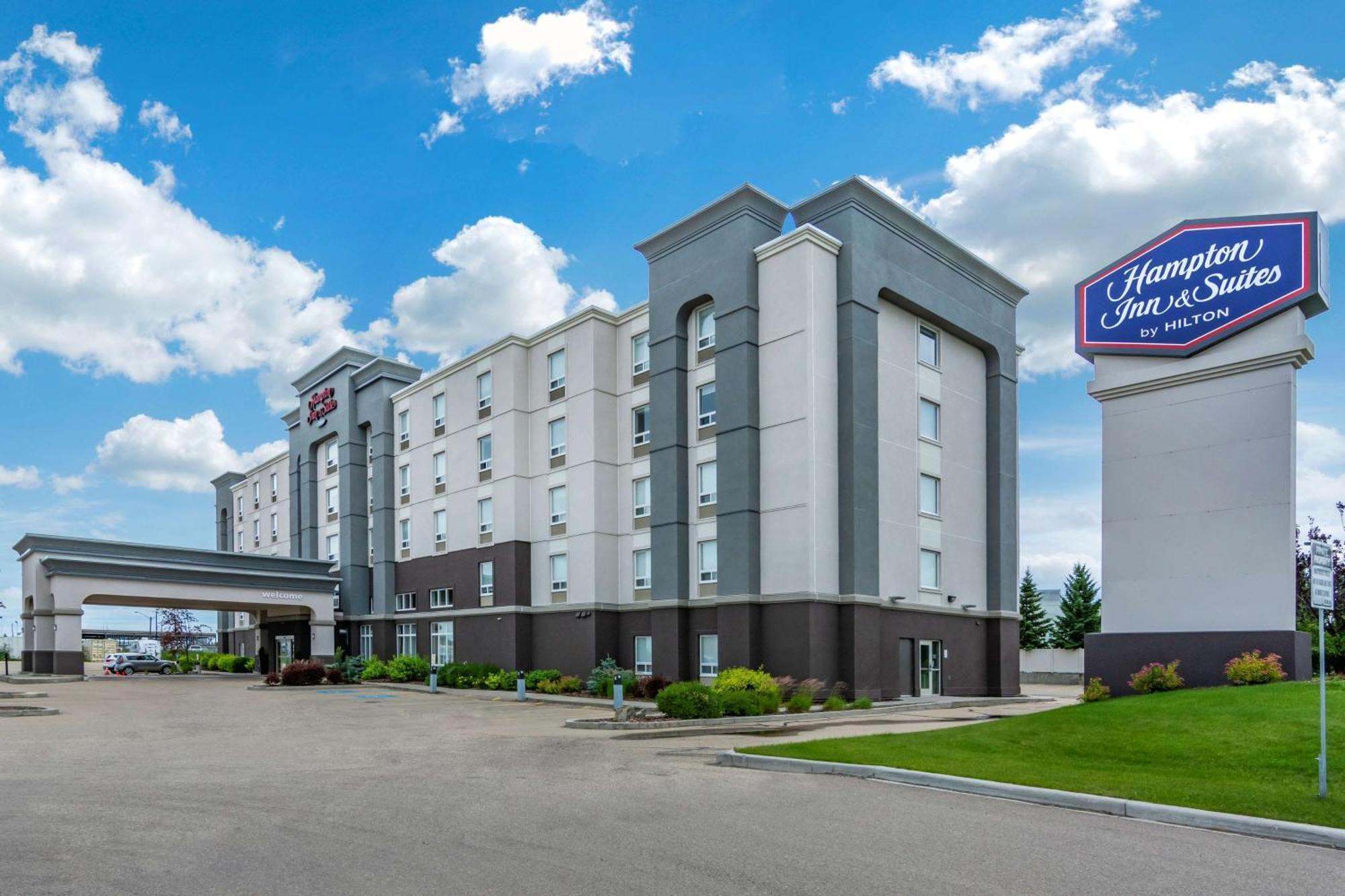 Hampton Inn & Suites Edmonton/West Екстериор снимка