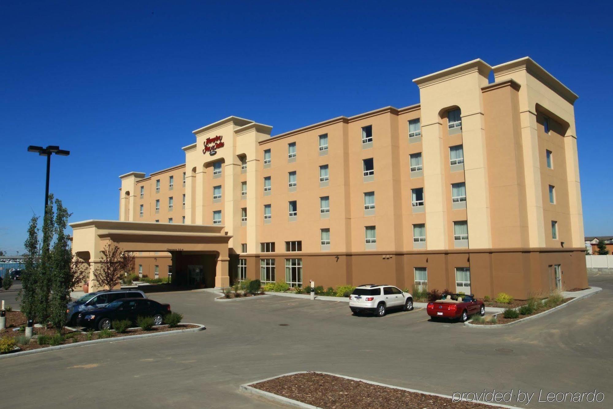 Hampton Inn & Suites Edmonton/West Екстериор снимка
